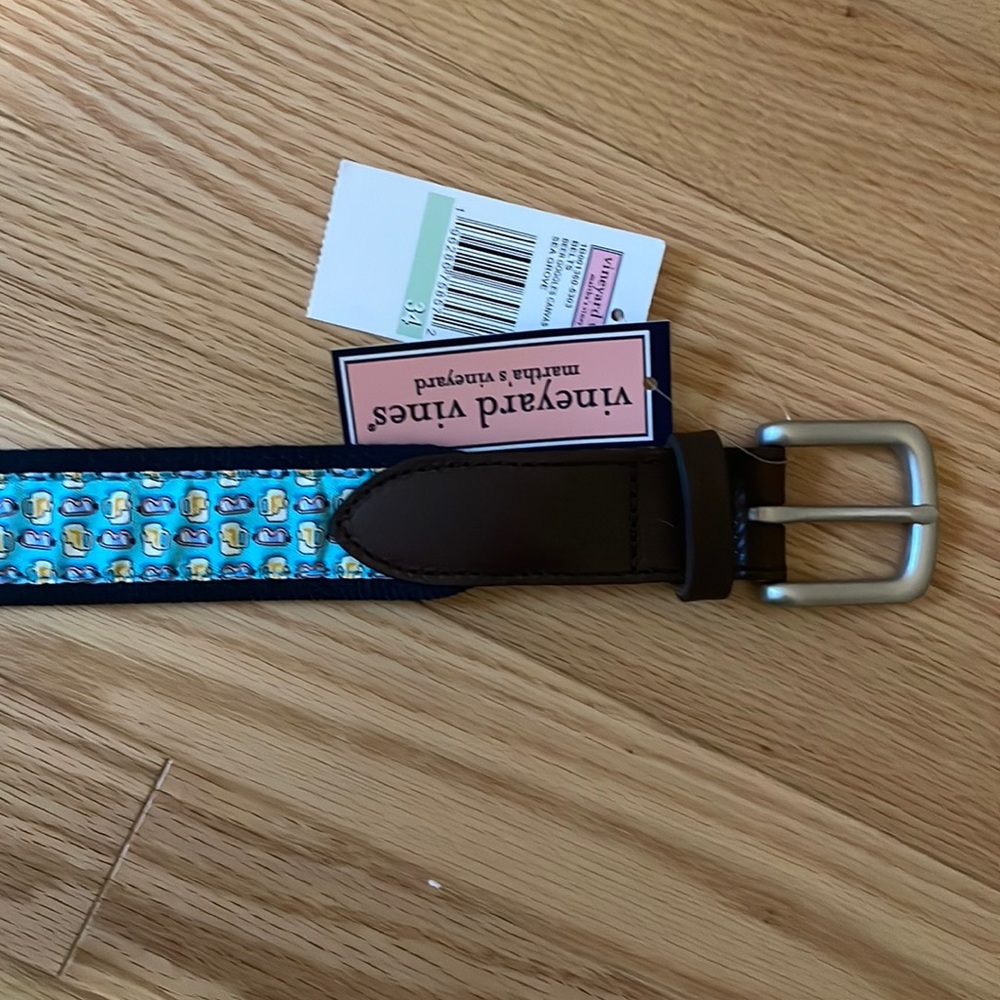 Vineyard Vines “Beer Goggles” Belt